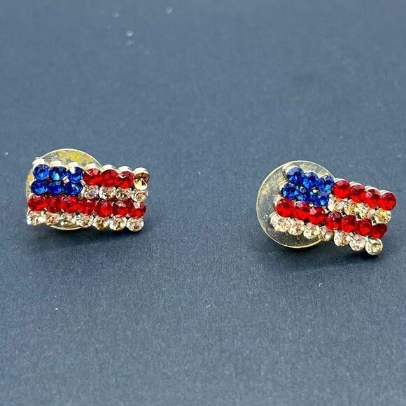 Flag, Patriotic, 4th of July, USA, America 🇺🇸 Heart Earrings. EUC! - Picture 1 of 3